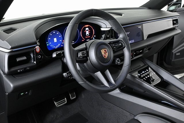 2025 Porsche Macan Electric photo 4