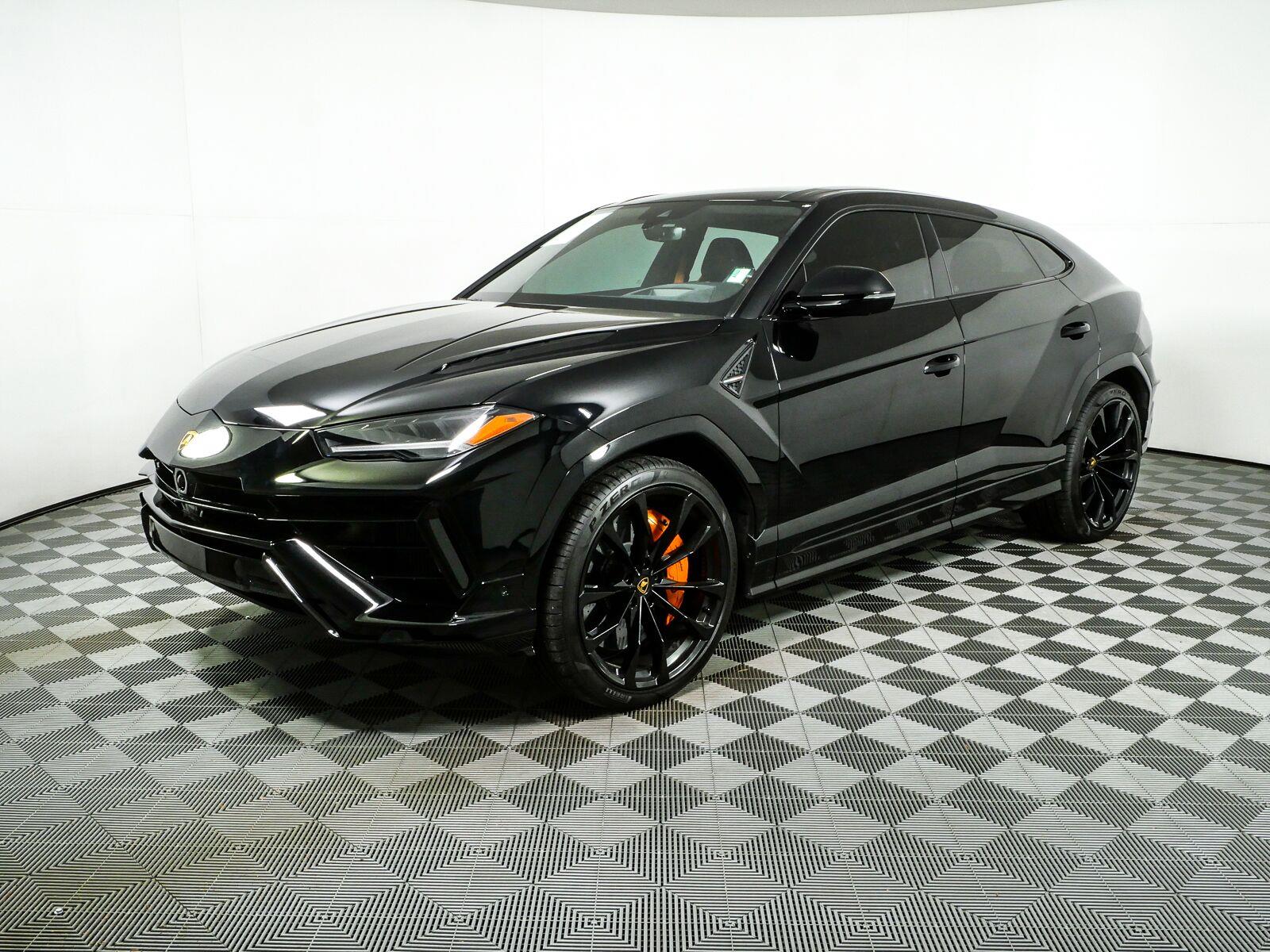  Lamborghini Urus