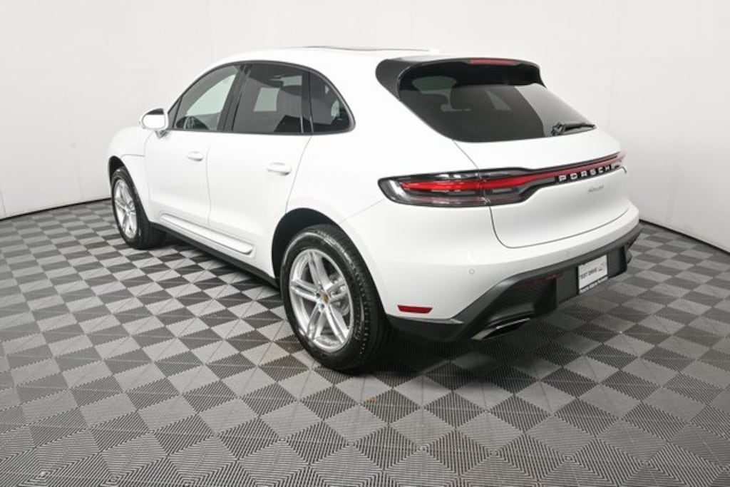 Used 2025 Porsche Macan AWD SUV