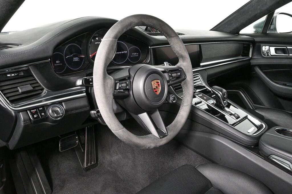 2021 Porsche Panamera GTS photo 4