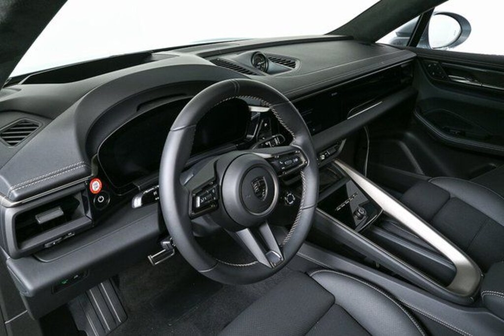 New 2025 Porsche Macan Electric Turbo SUV