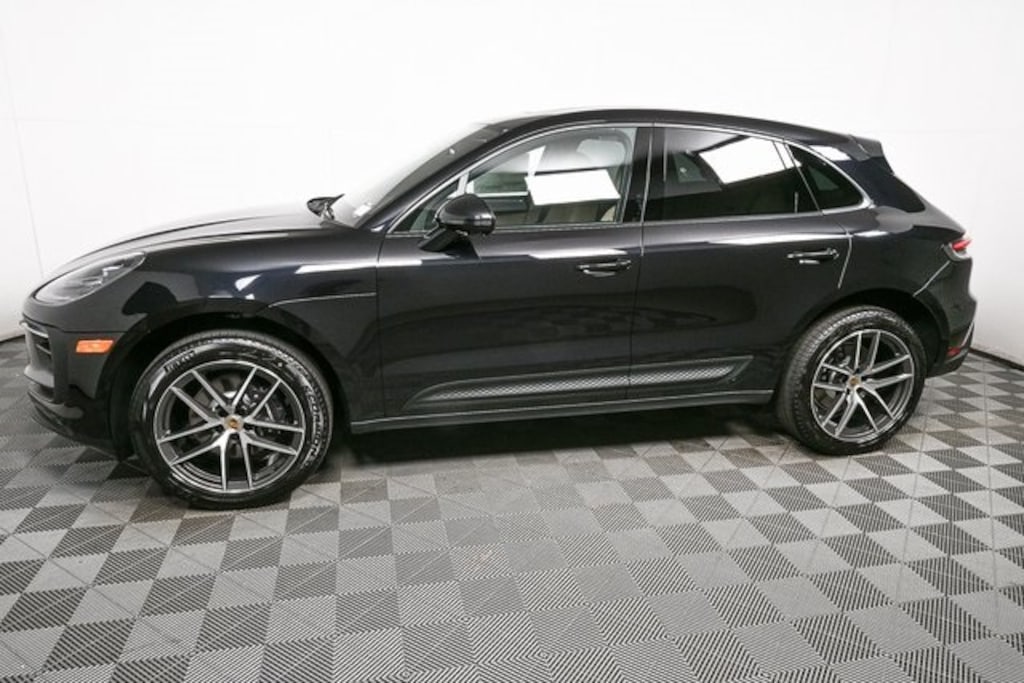Used 2025 Porsche Macan AWD SUV
