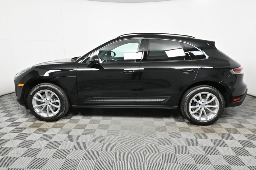 Used 2025 Porsche Macan AWD SUV