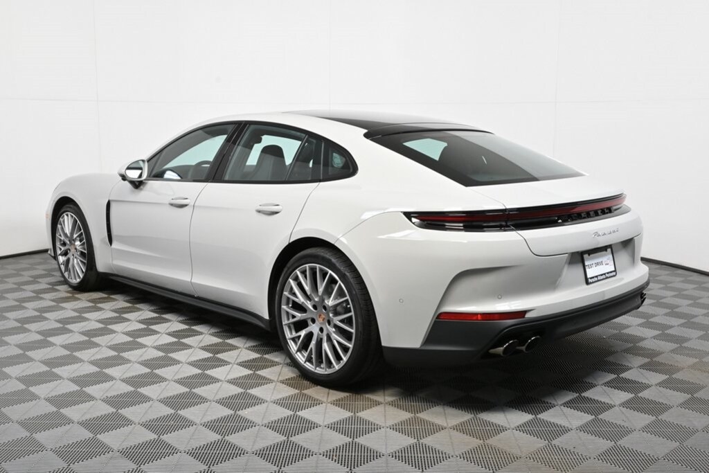 New 2026 Porsche Panamera 4 Hatchback
