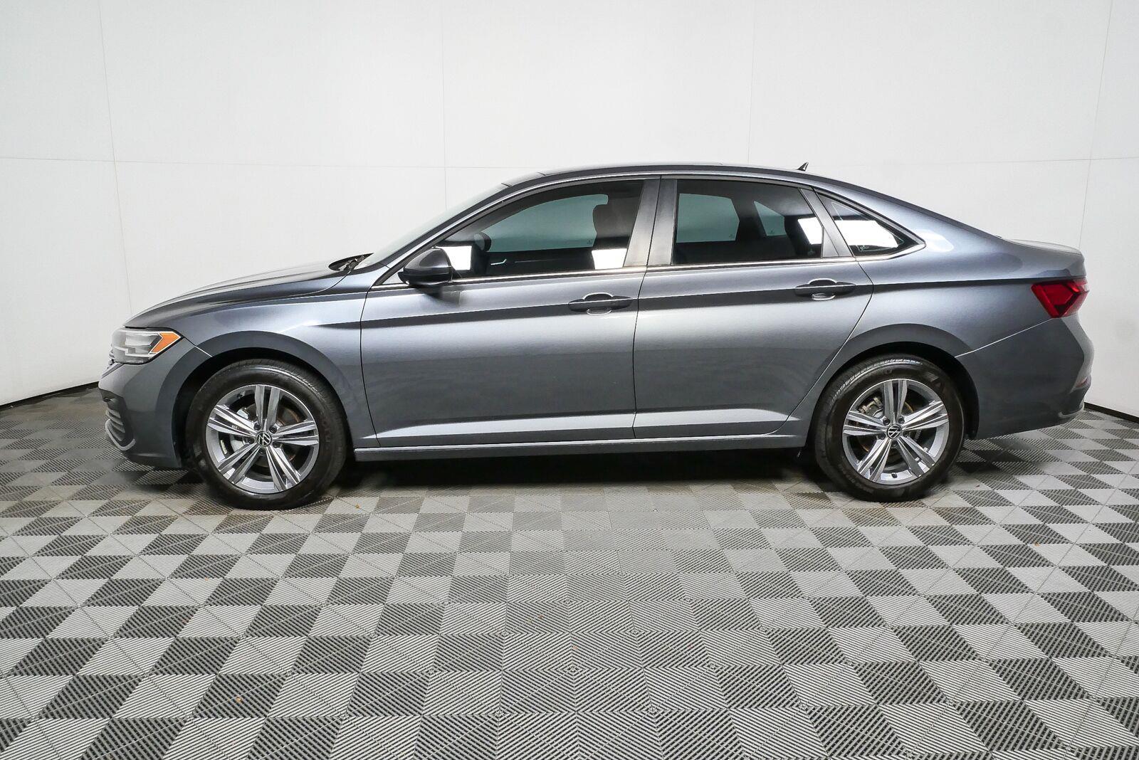 3VW7M7BU5RM079216