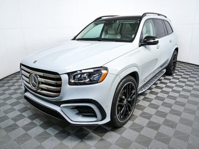 2024 Mercedes-Benz GLS GLS 580 4MATIC's photo