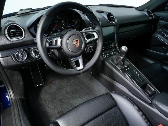 2025 Porsche Cayman GTS 4.0 photo 4