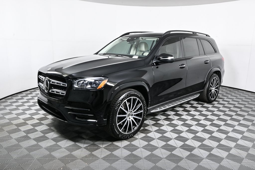 2022 Mercedes-Benz GLS GLS450's photo