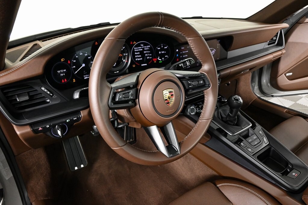2024 Porsche 911 GTS photo 4