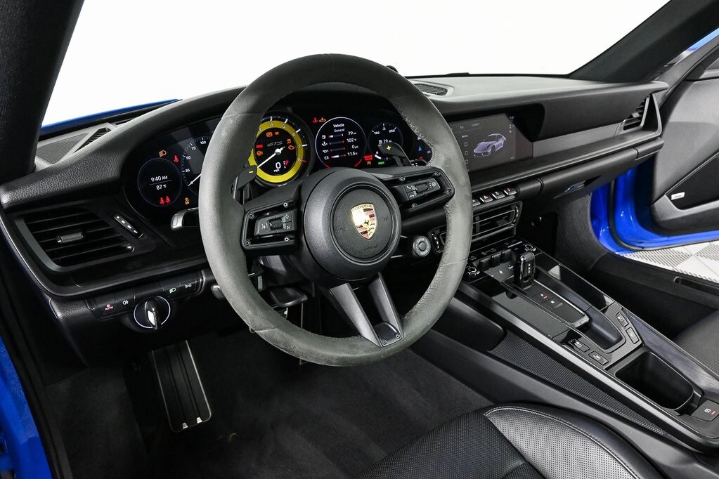 2022 Porsche 911 GTS photo 4