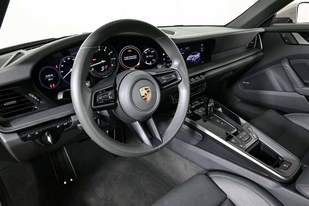 2022 Porsche 911 4 photo 4