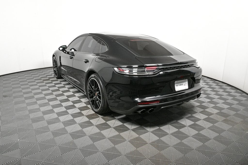 2021 Porsche Panamera E-Hybrid Turbo S photo 2