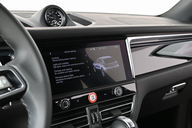 2026 Porsche Macan S - Photo 12