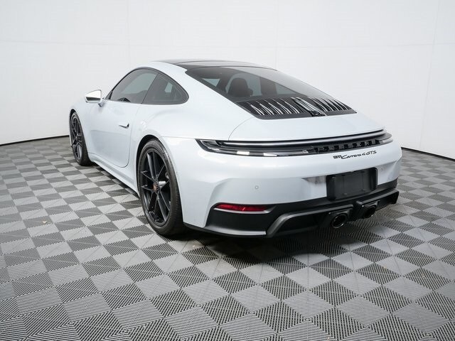 2025 Porsche 911 4 GTS photo 3