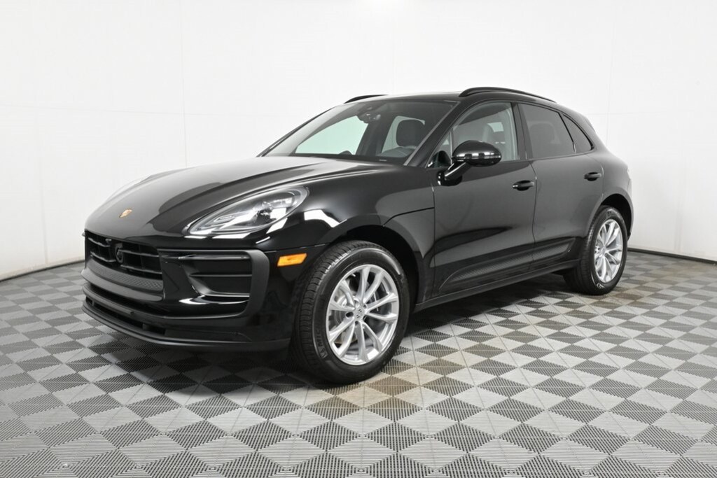 Used 2025 Porsche Macan AWD SUV