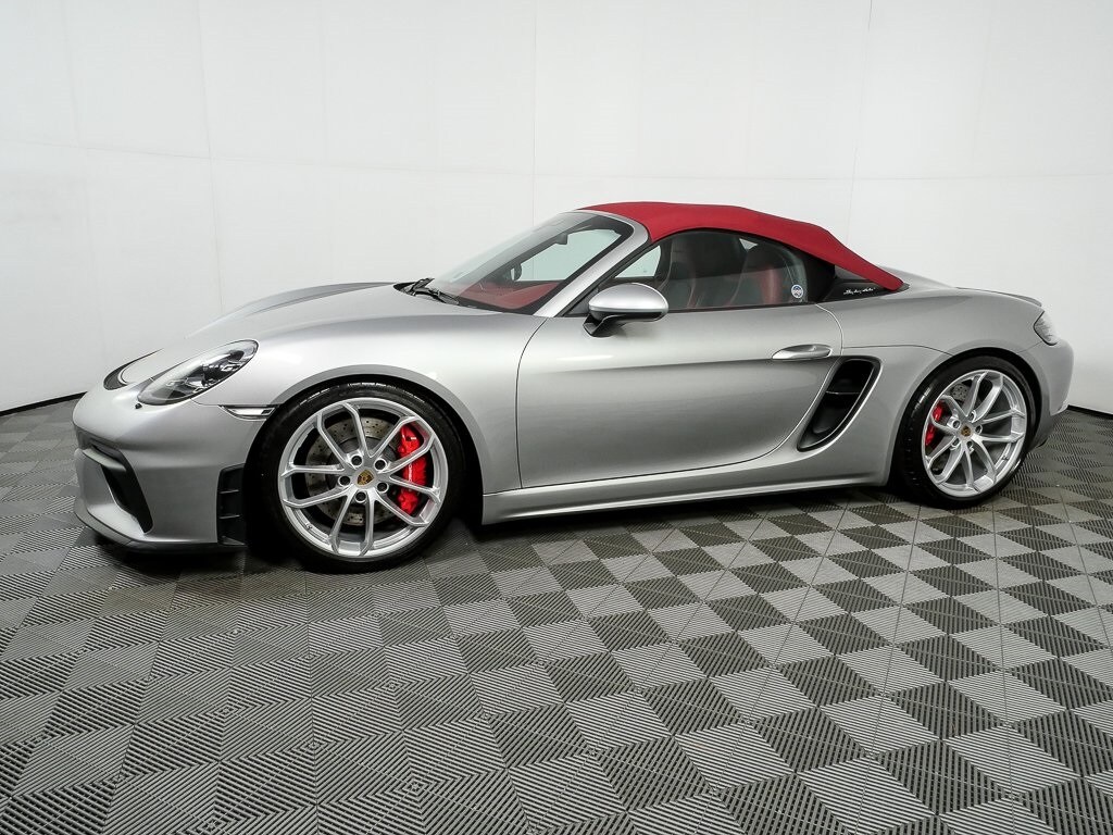 2021 Porsche Boxster Spyder photo 2