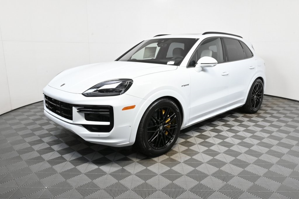New 2026 Porsche Cayenne E-Hybrid Turbo SUV