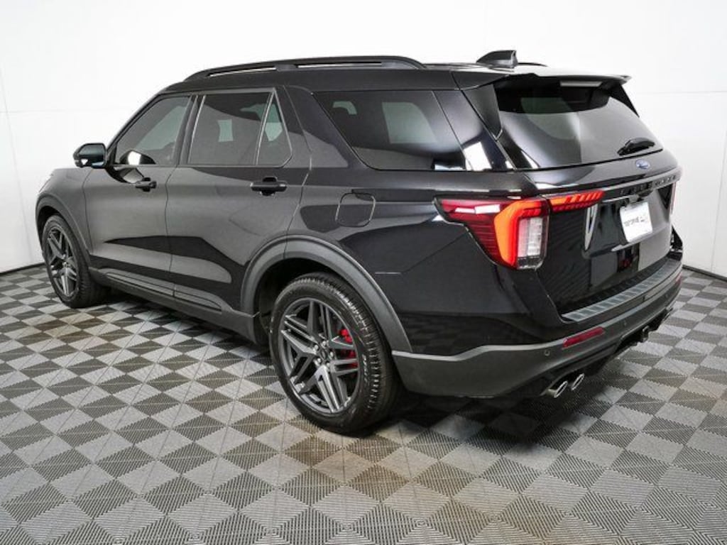 Used 2025 Ford Explorer ST SUV