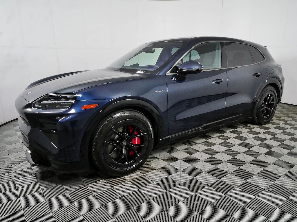 New 2026 Porsche Cayenne Electric Turbo SUV
