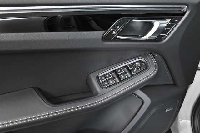 2026 Porsche Macan S - Photo 6