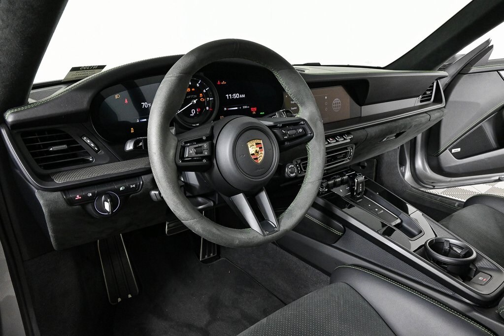 2024 Porsche 911 GTS photo 4