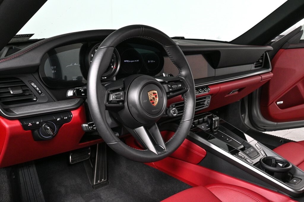 2024 Porsche 911 Targa 4S photo 4