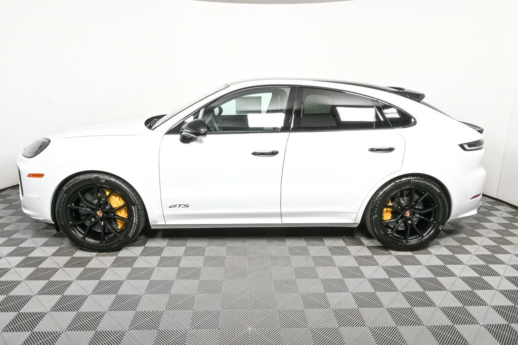 2026 Porsche Cayenne Coupe GTS photo 2