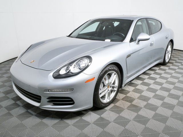 2016 Porsche Panamera