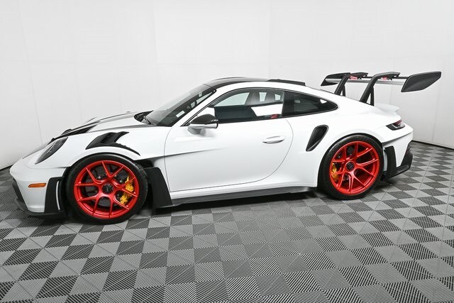 2025 Porsche 911 GT3 RS photo 2