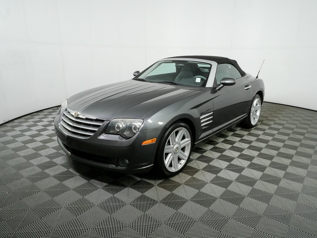 2005 Chrysler Crossfire Limited's photo