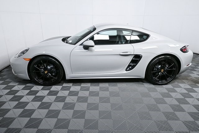 2025 Porsche Cayman S photo 2