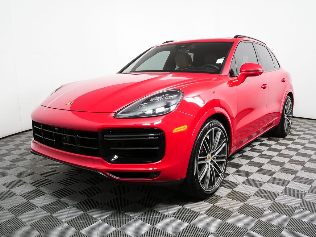 2023 Porsche Cayenne Turbo's photo