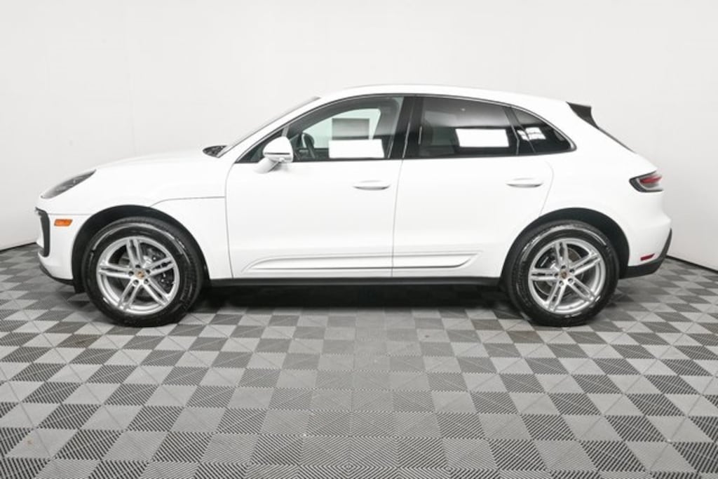 Used 2025 Porsche Macan AWD SUV