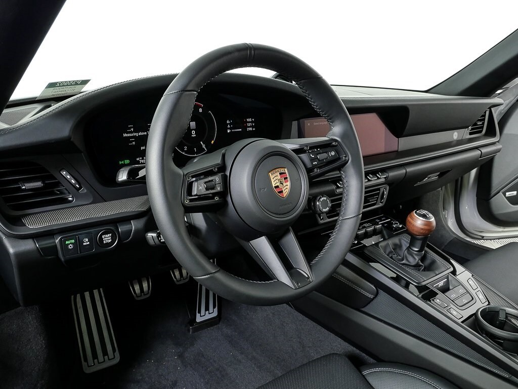 2026 Porsche 911 T photo 4