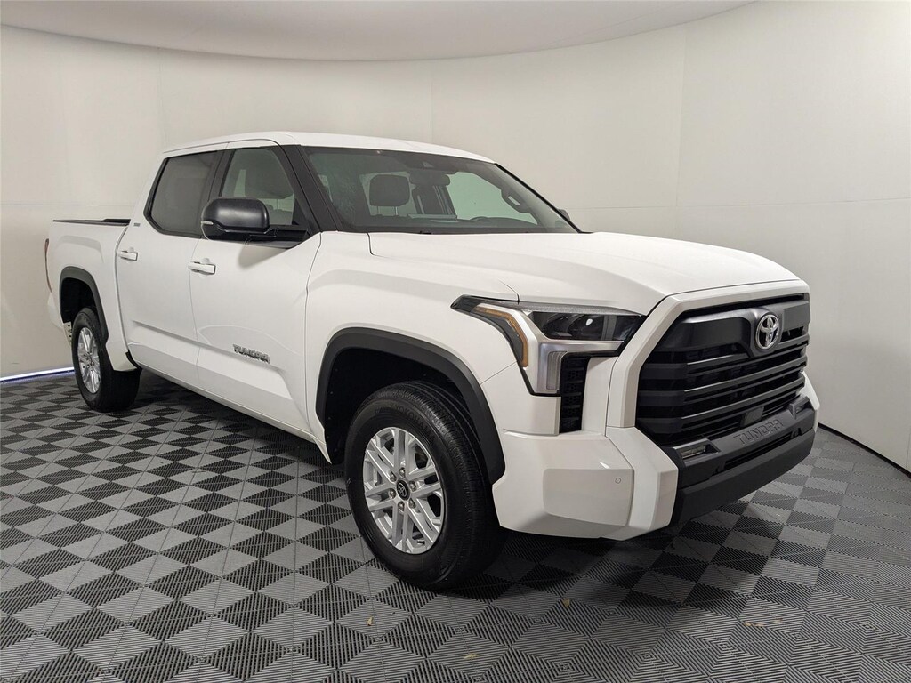 Used 2025 Toyota Tundra SR5 CrewMax