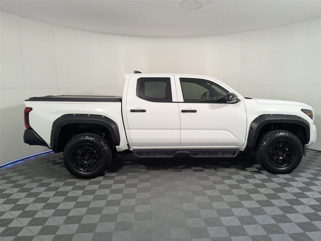 Used 2025 Toyota Tacoma SR Truck