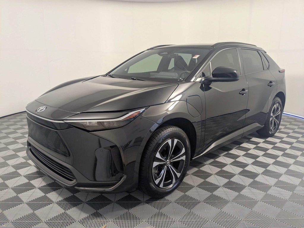 Used 2024 Toyota bZ4X XLE SUV