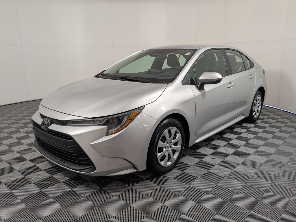 Used 2025 Toyota Corolla LE Sedan