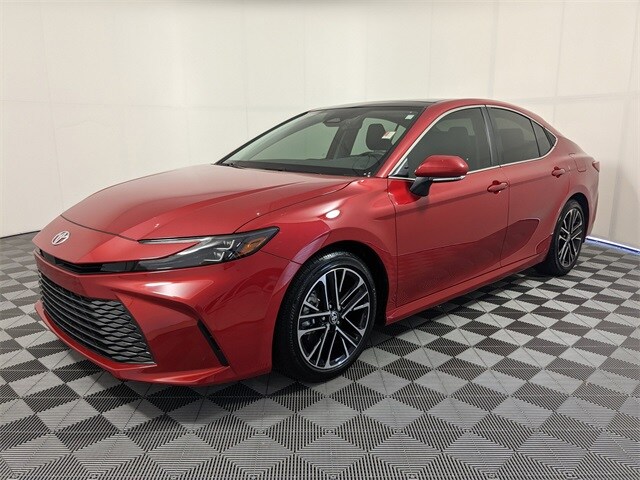 2025 Toyota Camry XLE photo 2