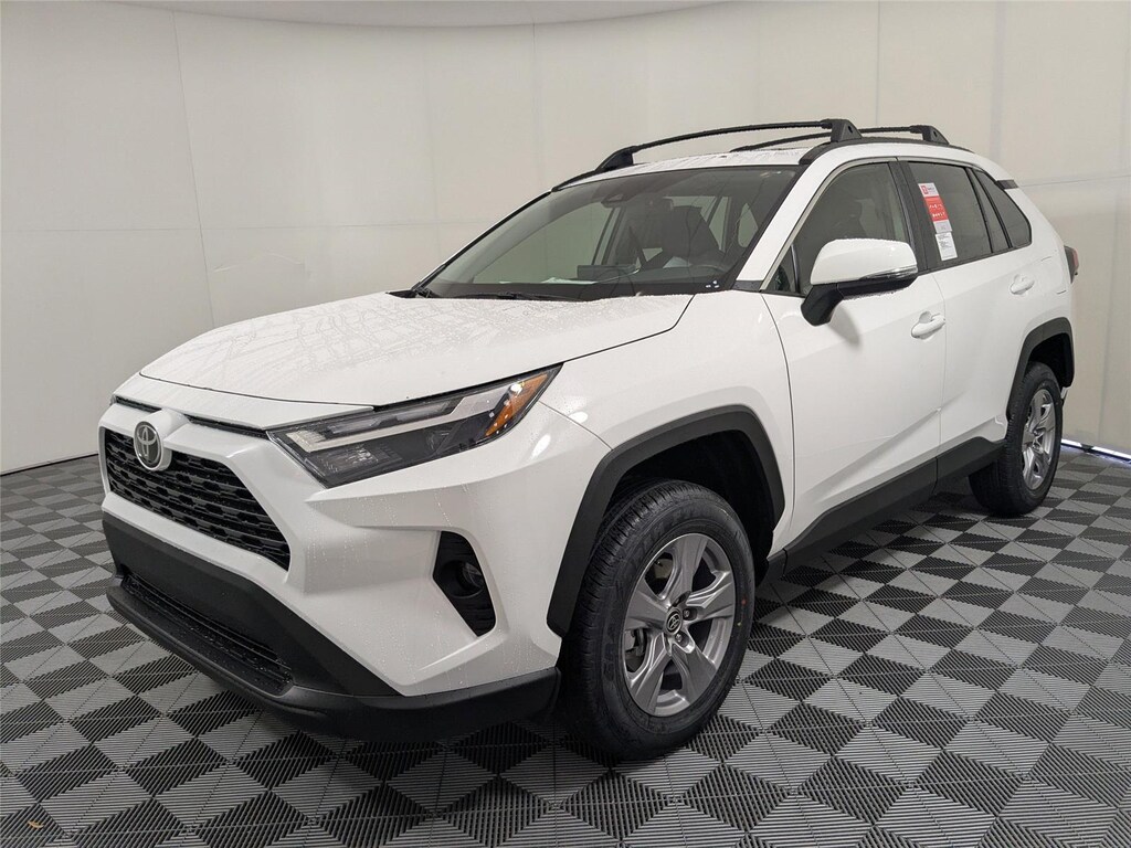 New 2025 Toyota RAV4 XLE SUV