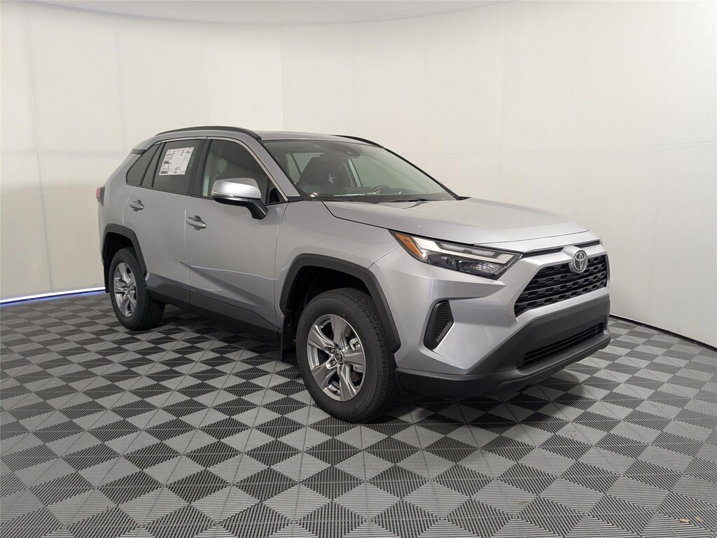 New 2025 Toyota RAV4 XLE SUV