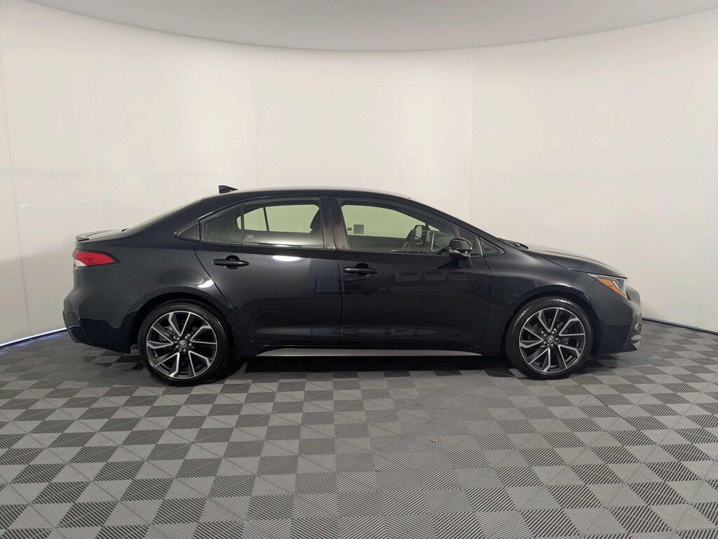 Used 2021 Toyota Corolla SE Sedan