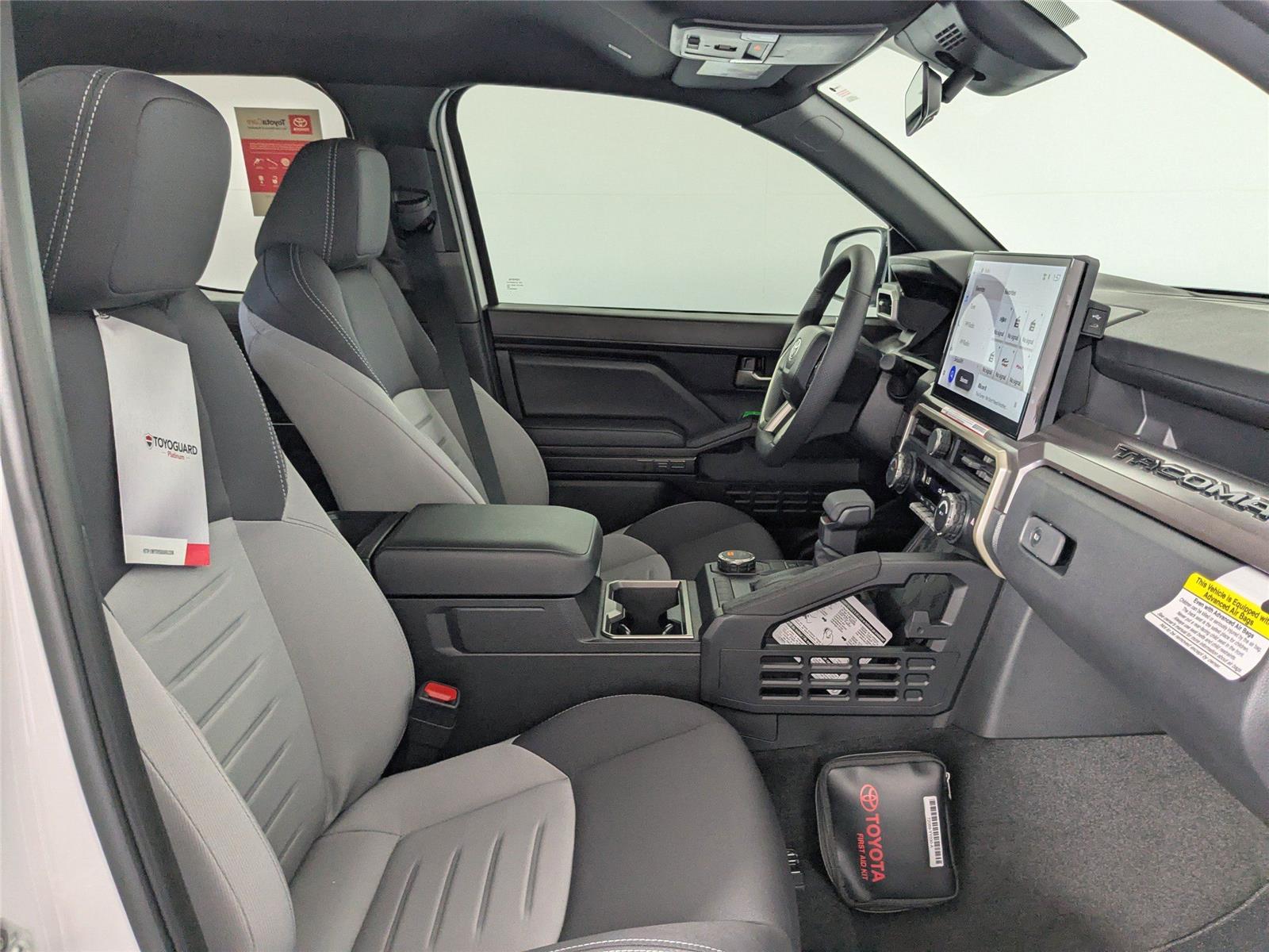 2025 Toyota Tacoma TRD Sport Double Cab photo 3