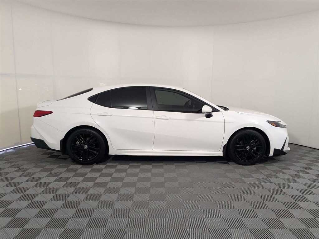 Used 2025 Toyota Camry SE Sedan