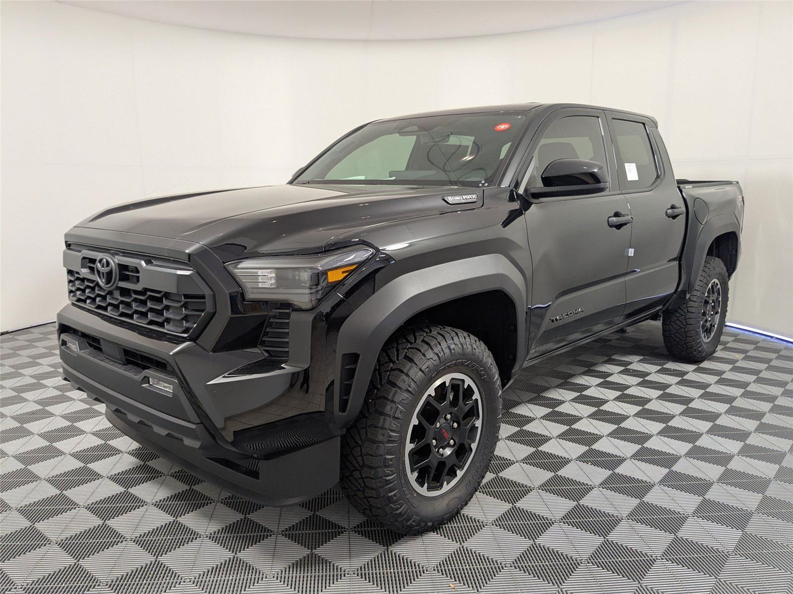 2025 Toyota Tacoma TRD Off-Road Double Cab photo 2