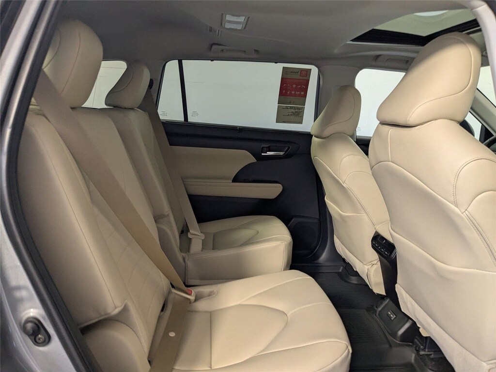 Certified 2025 Toyota Highlander XLE SUV
