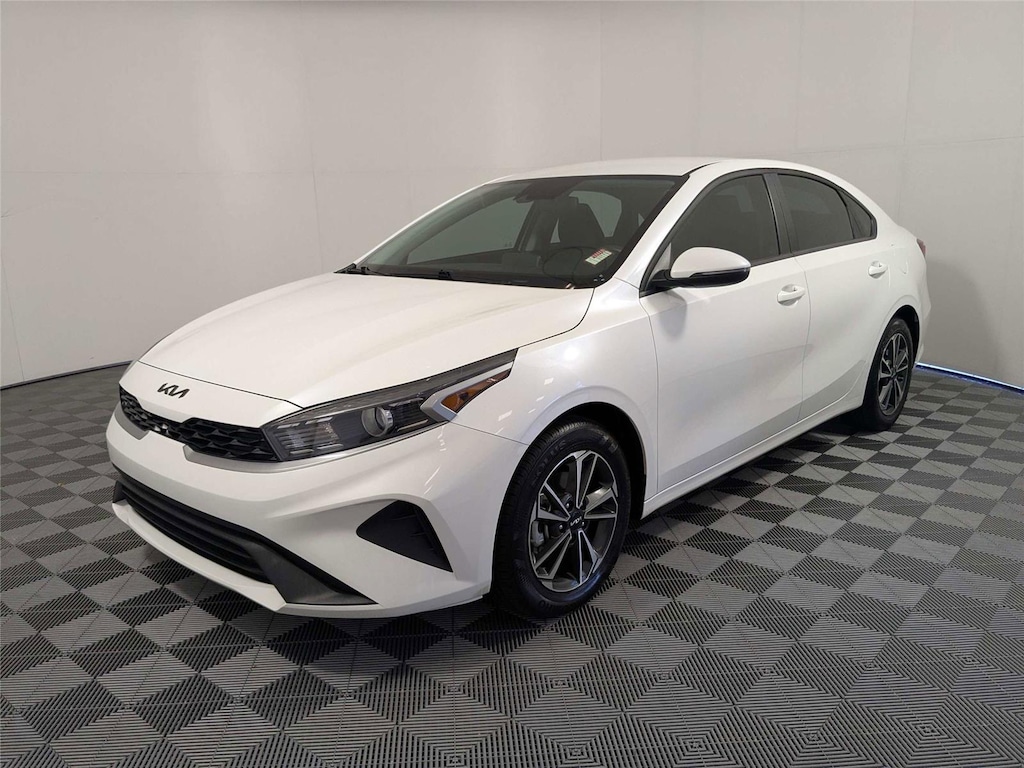 Used 2024 Kia Forte LXS Sedan