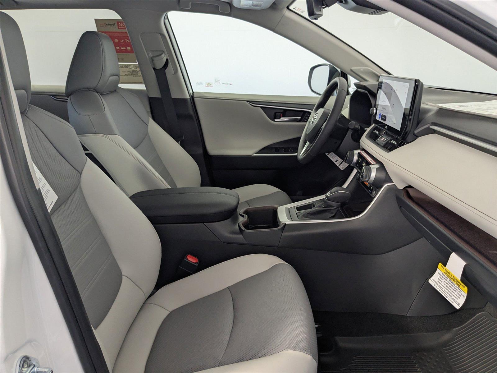 2025 Toyota RAV4 Limited photo 3