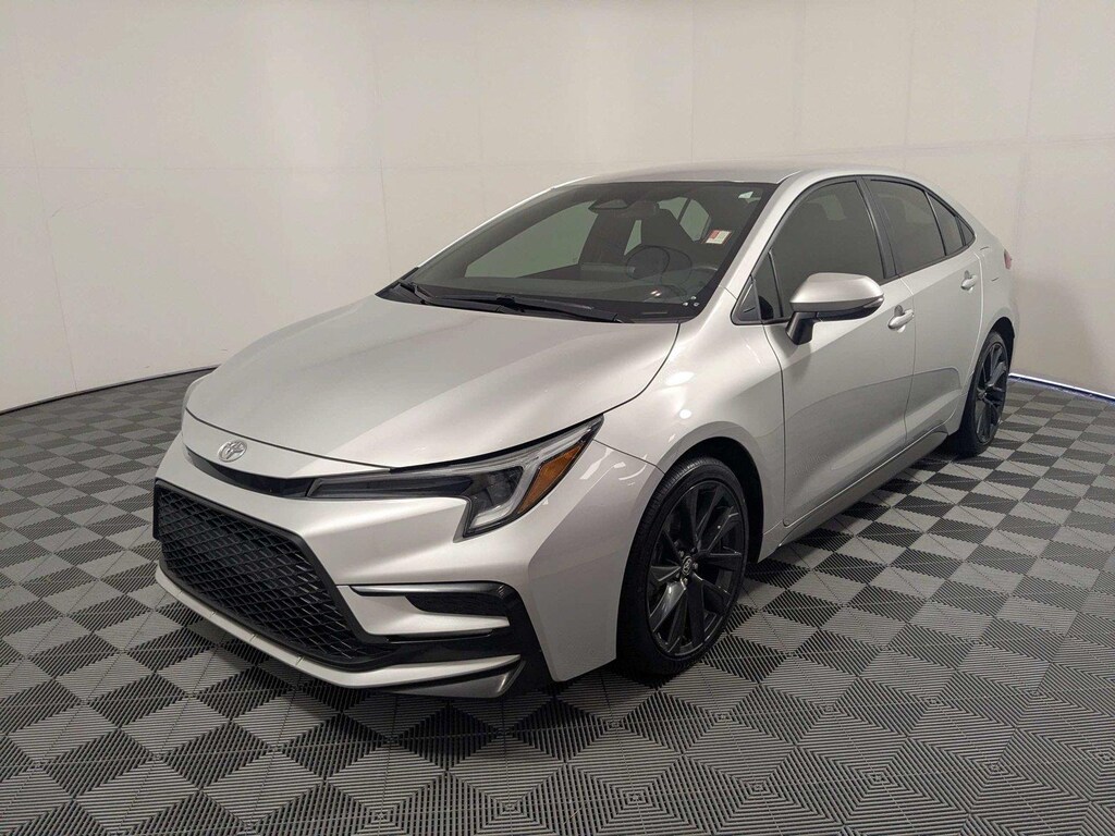 Used 2024 Toyota Corolla SE Sedan