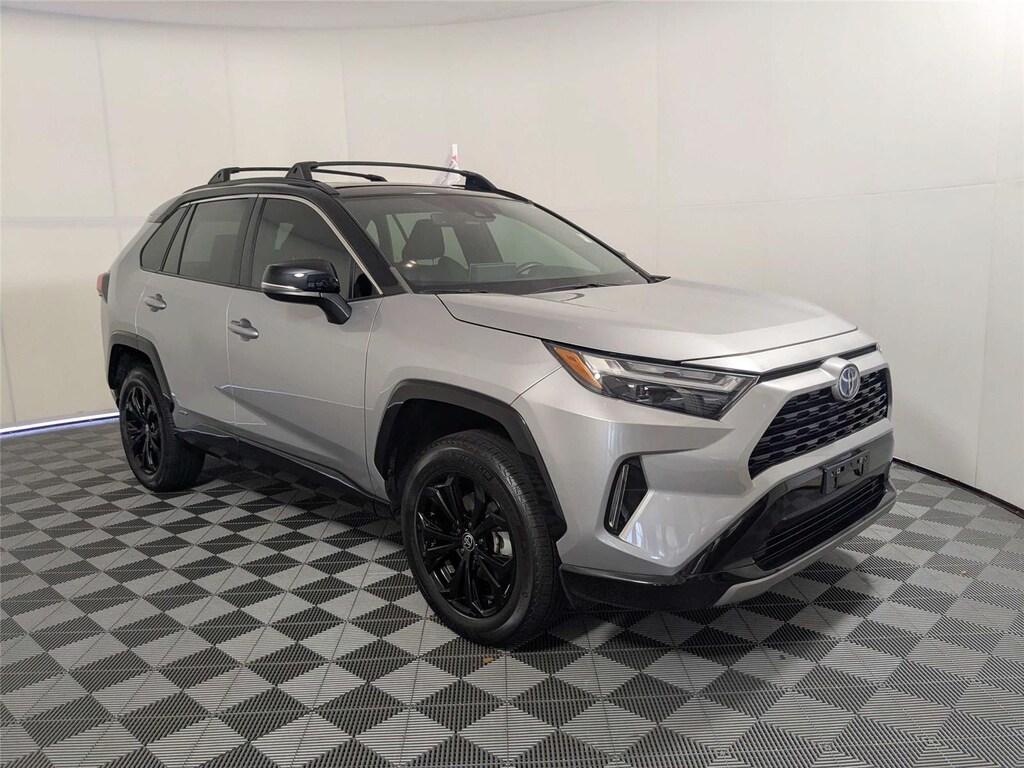 Used 2022 Toyota RAV4 Hybrid XSE SUV